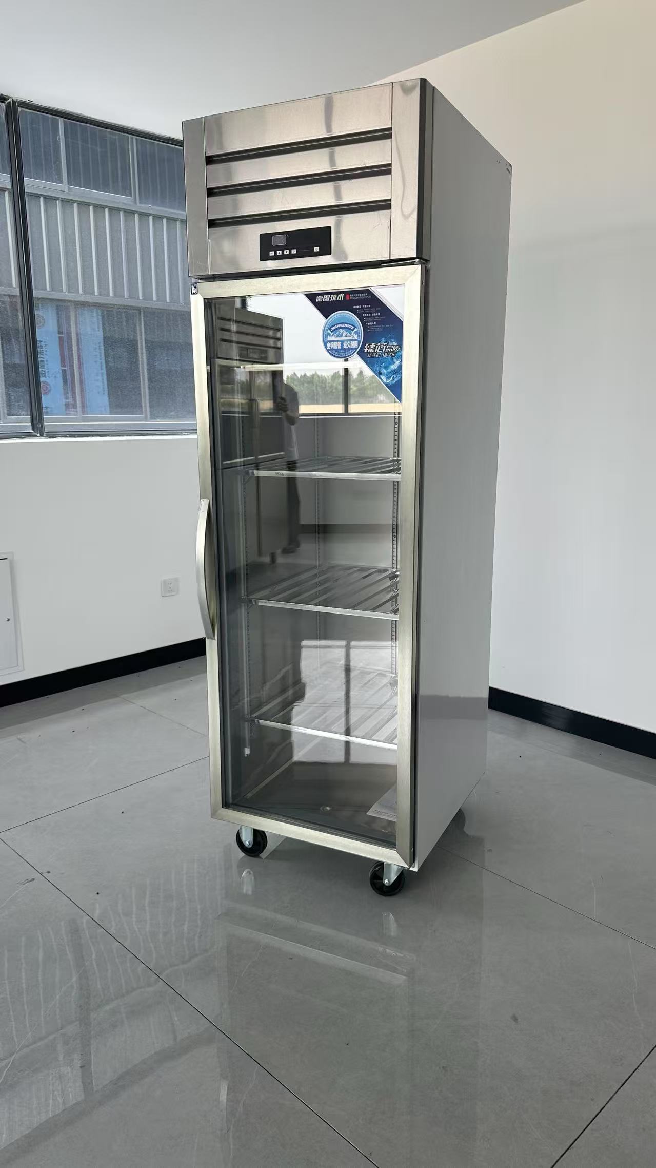 ثلاجة تجارية عمودية عالية الأد - مراجعة Commercial Kitchen Refrigerator وسعره