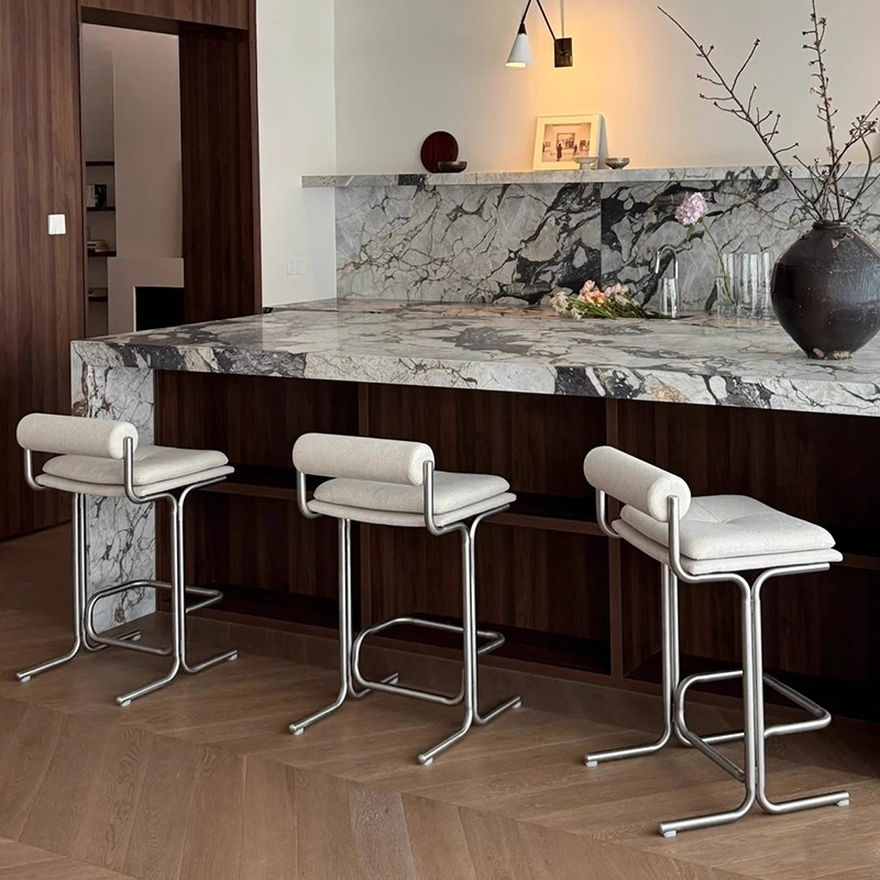 كرسي بار مستوحى من باوهاوس، كر - مراجعة Commercial Kitchen Island وسعره